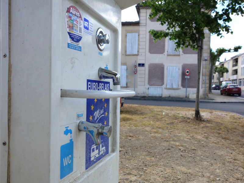 Bazas - aire de service camping-cars