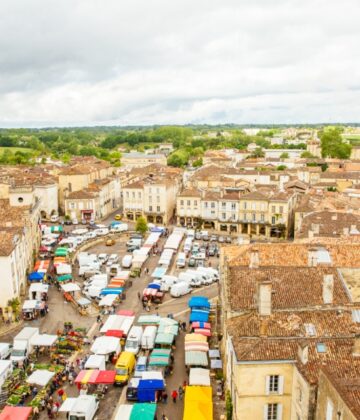 Bazas - marché place de la cathédrale