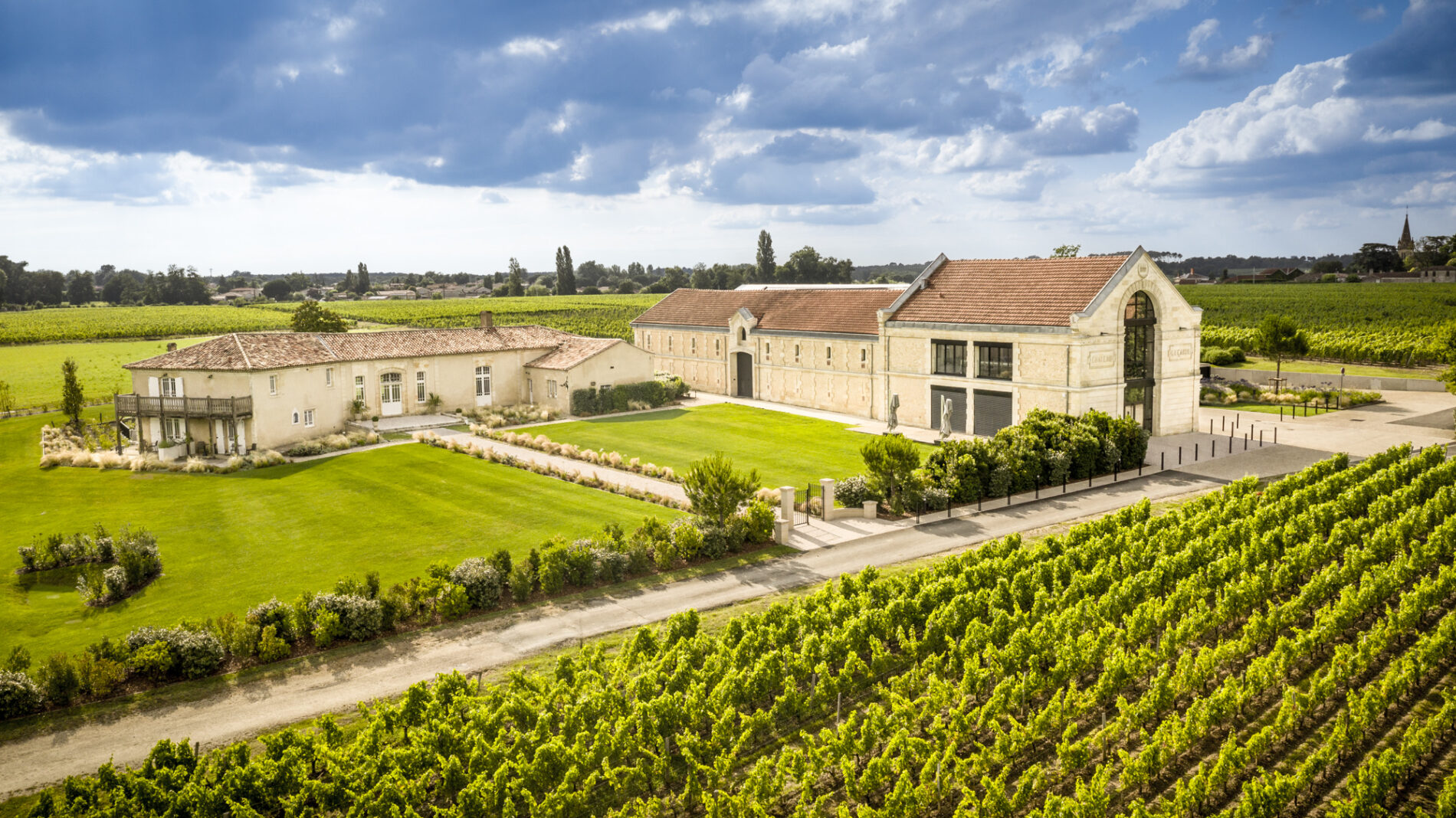 Château La Garde - vue du ciel