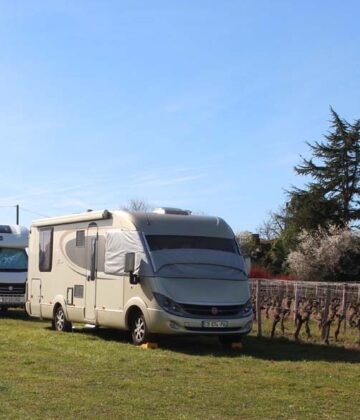 Chateau Maine Perin - Aire de camping-car