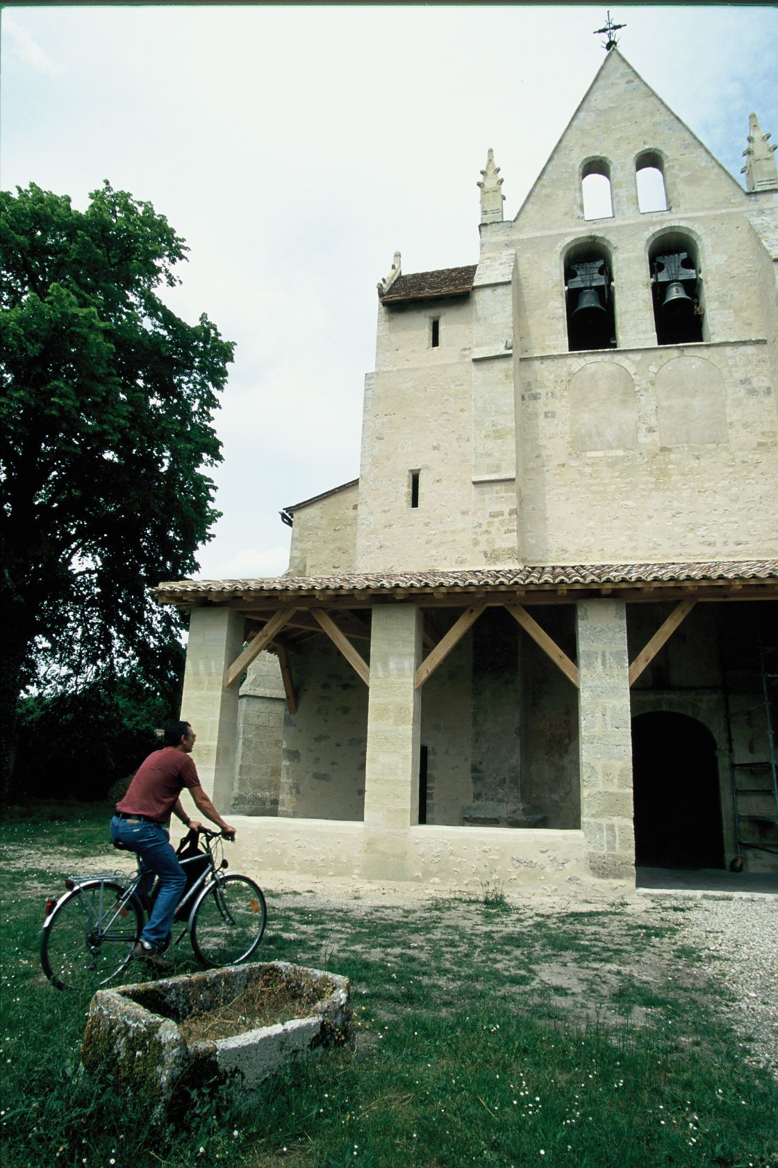 Eglise - SAINT LEGER DE BALSON