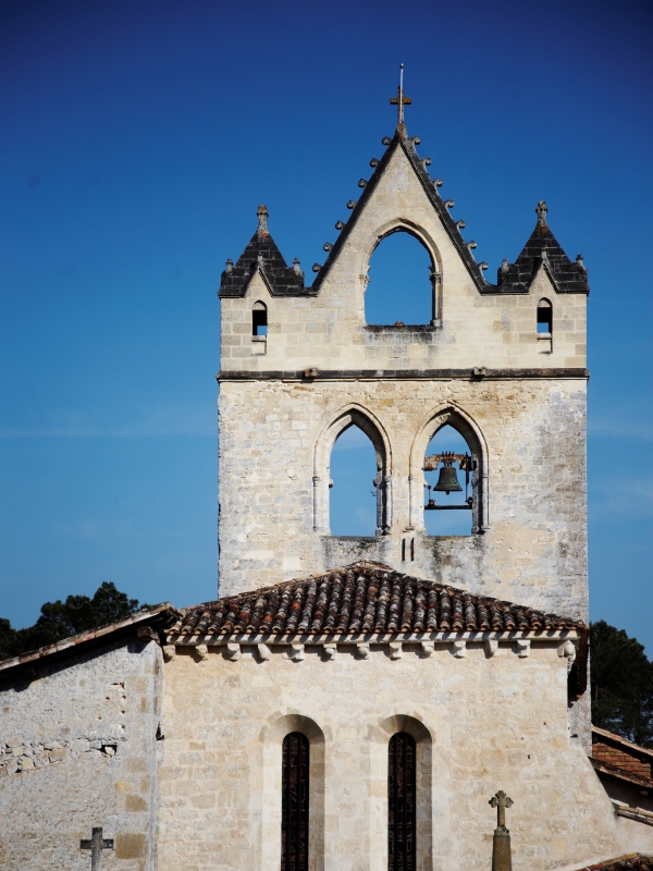 Escaudes - église