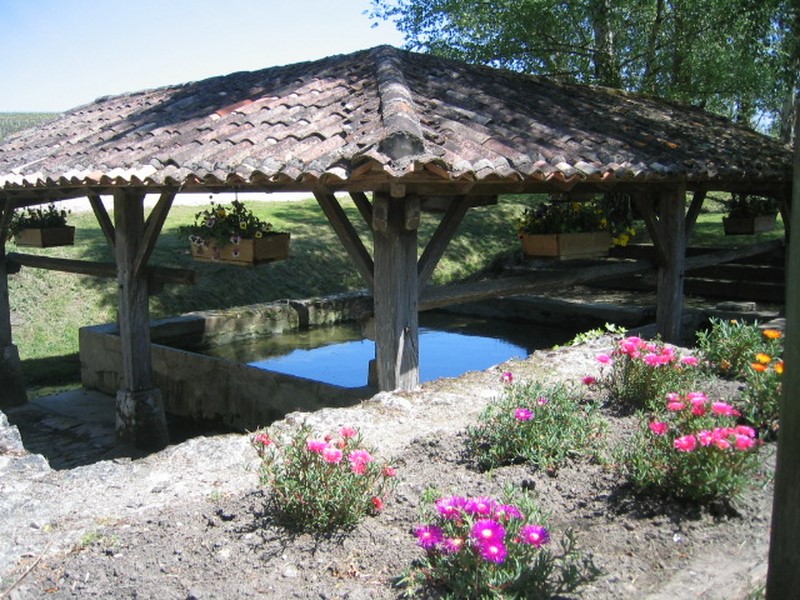 Village_Sauternes_Lavoir_800